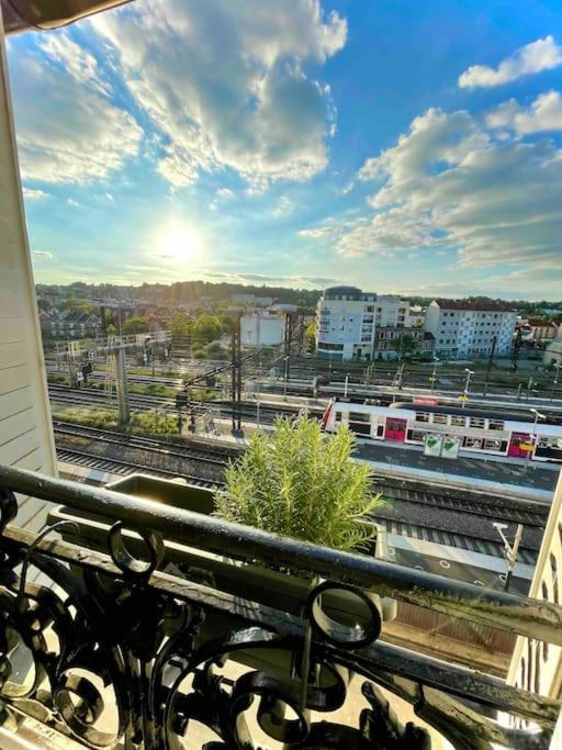 ז'וביזי-סור-אורג' Superbe Appart Entier Au Pied De La Gare Rer, A 15 Min De Paris & Orly מראה חיצוני תמונה