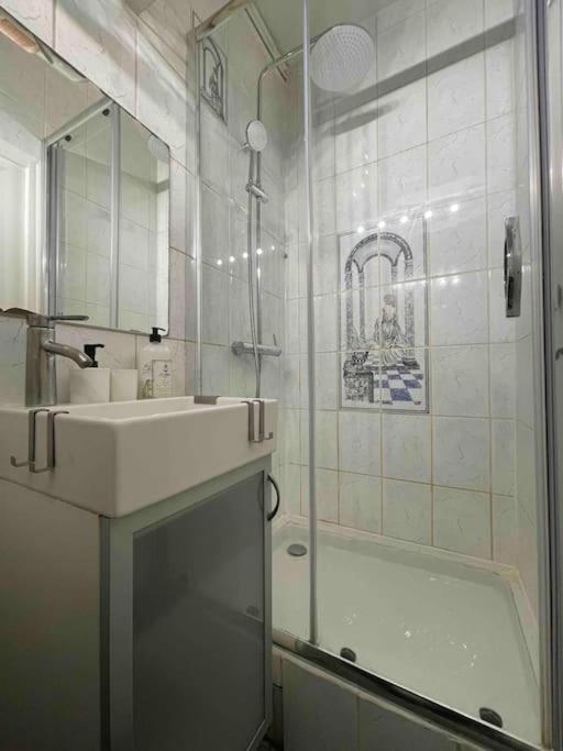 ז'וביזי-סור-אורג' Superbe Appart Entier Au Pied De La Gare Rer, A 15 Min De Paris & Orly מראה חיצוני תמונה